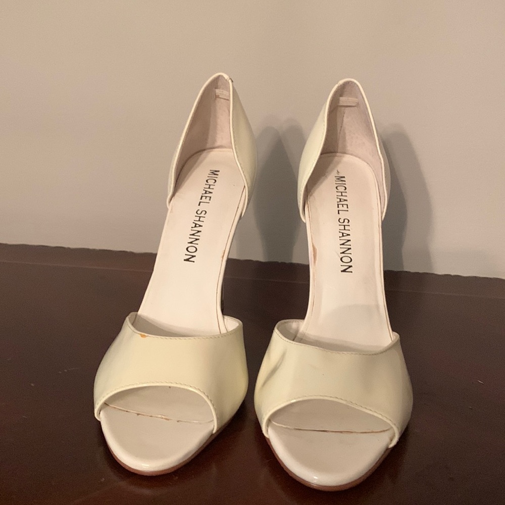 Michael Shannon, White Glossy High Heels, Size 6.5M